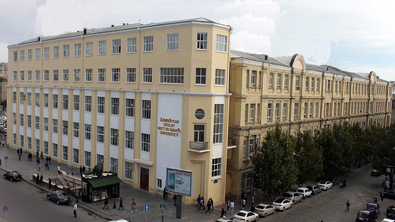Universitas Terbaik di Azerbaijan