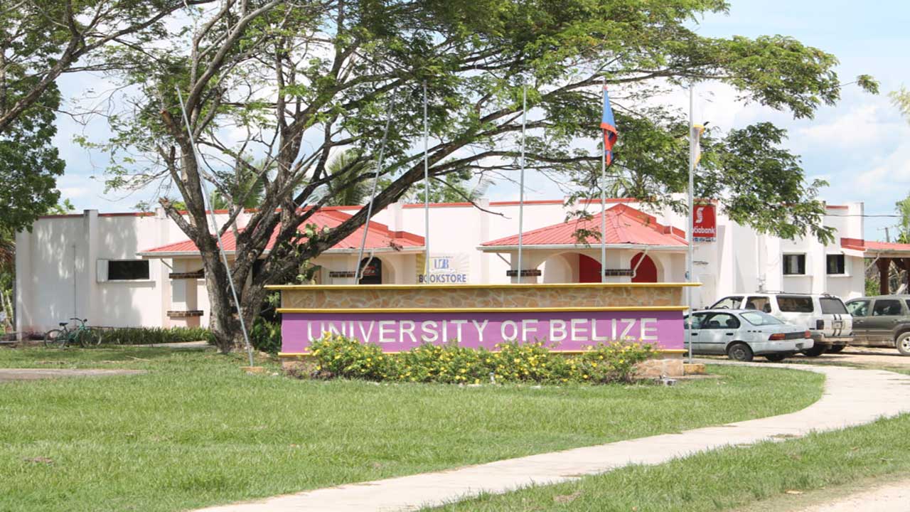 Universitas Terbaik di Belize 