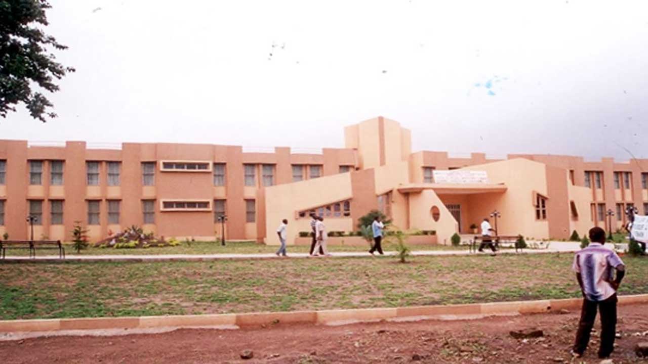Universitas Terbaik di Benin