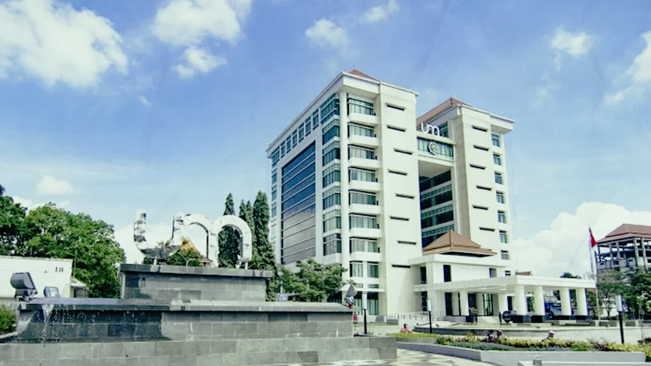 Universitas Terbaik di Kediri