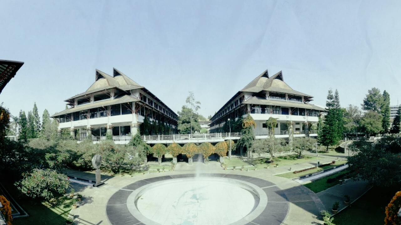 Universitas Terbaik di Kota