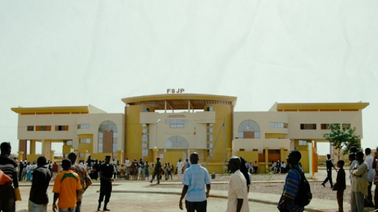 universitas terbaik di Mali