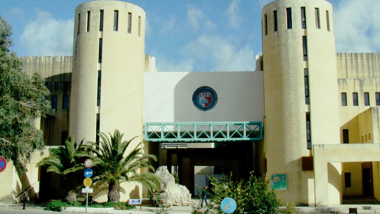 Universitas terbaik di Malta