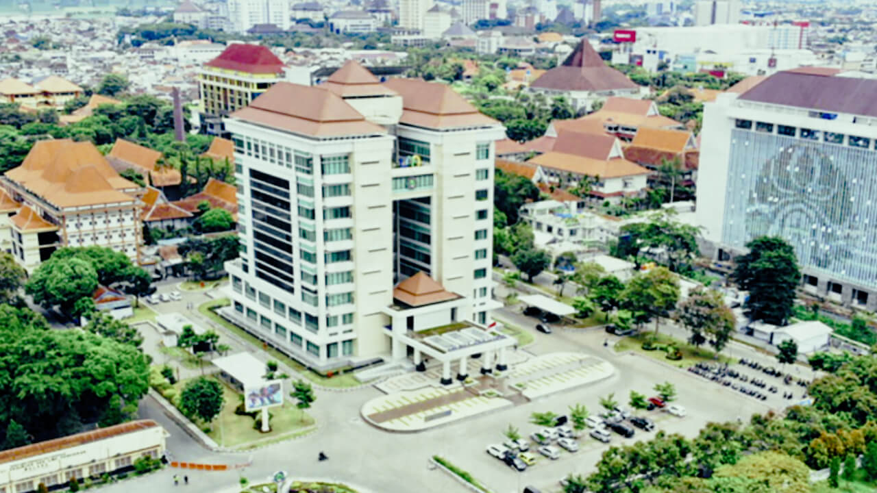 Universitas Terbaik di Mojokerto