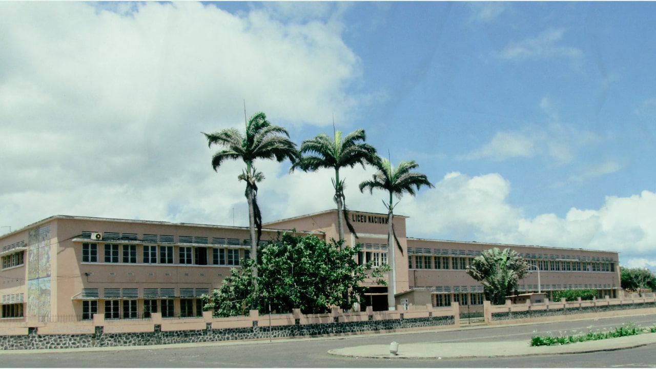 Universitas Terbaik di São Tomé dan Príncipe