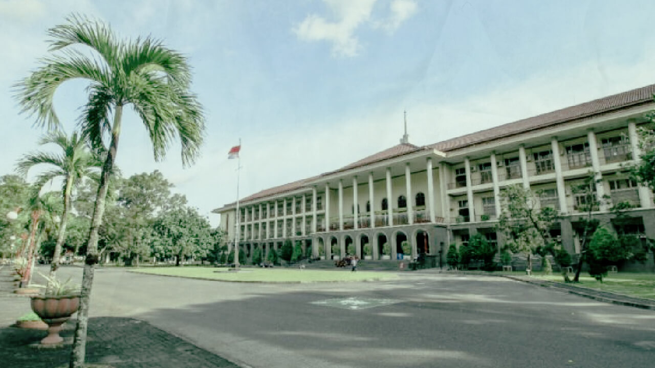 Universitas Terbaik di Tegal